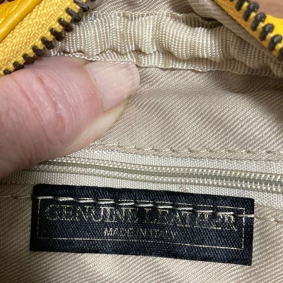 Italian Leather Bum Bag in Yellow Stitched design on front / gunmetal hardware. - Picture 7 of 8